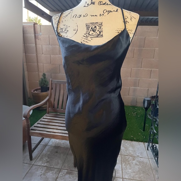 ASOS Design Satin Slip Maxi Strappy Adjust Back Trumpet Cocktail Dress US 6 UK10 - Picture 4 of 16